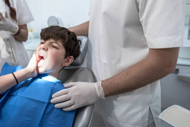 Best Emergency Tooth Extraction in USA